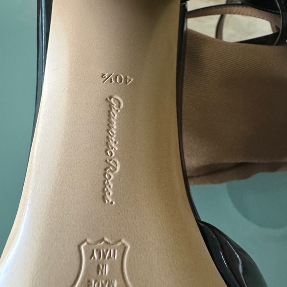 Gianvito Rossi Black Heels size 10.5 - Picture 7 of 10